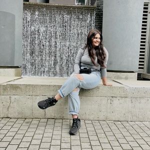 Meet your Posher, Amrit